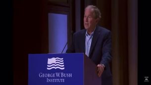 Bush, Iraq e Ucraina: la gaffe dell'ex presidente - Video