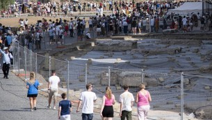 Caldo estremo non molla, allerta massima: oggi bollino rosso in 13 città