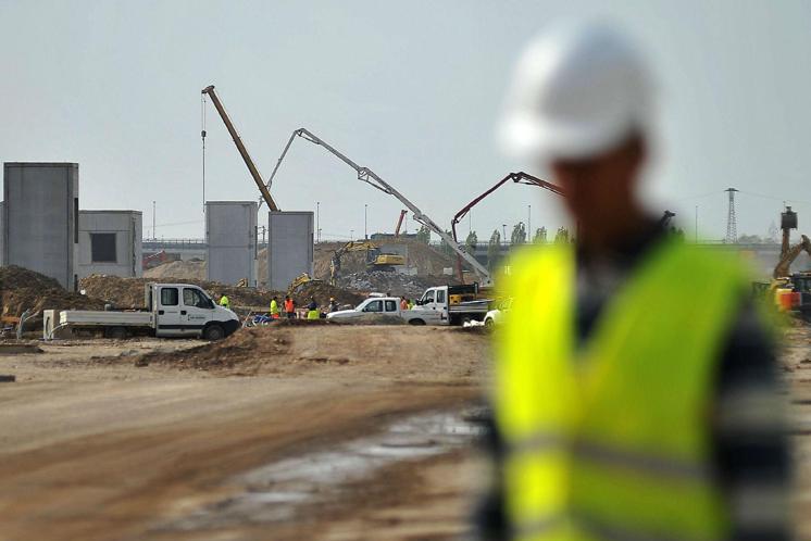 Caldo record e lavoro, governo pronto a varare norme per edilizia e agricoltura