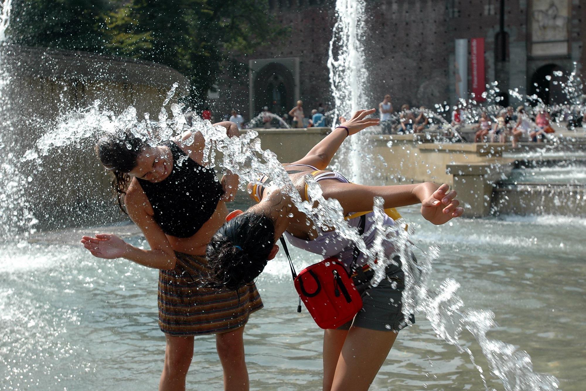 Caldo sull'Italia, da venerdì 23 giugno inizia tregua: bollino arancione in due città