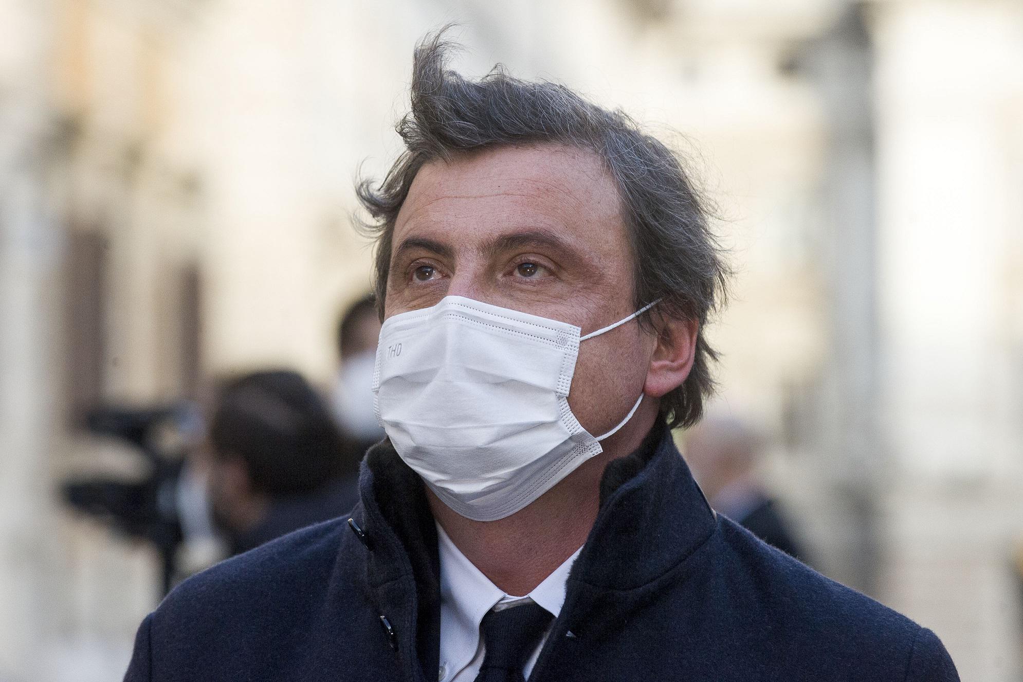 Calenda: "Da Renzi crisi sgangherata, spero Draghi fino a 2023"