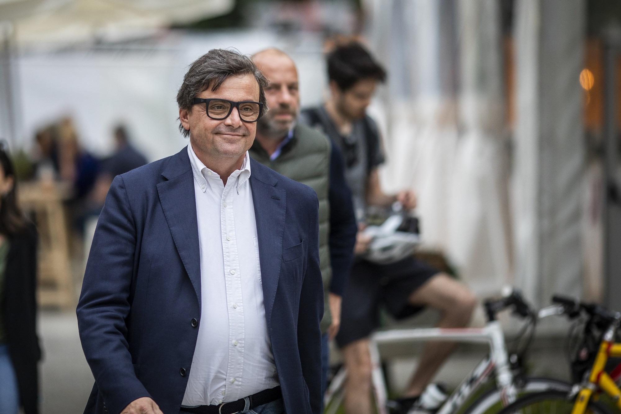 Calenda: "Governo? Dura poco, c'è tempesta perfetta in arrivo"