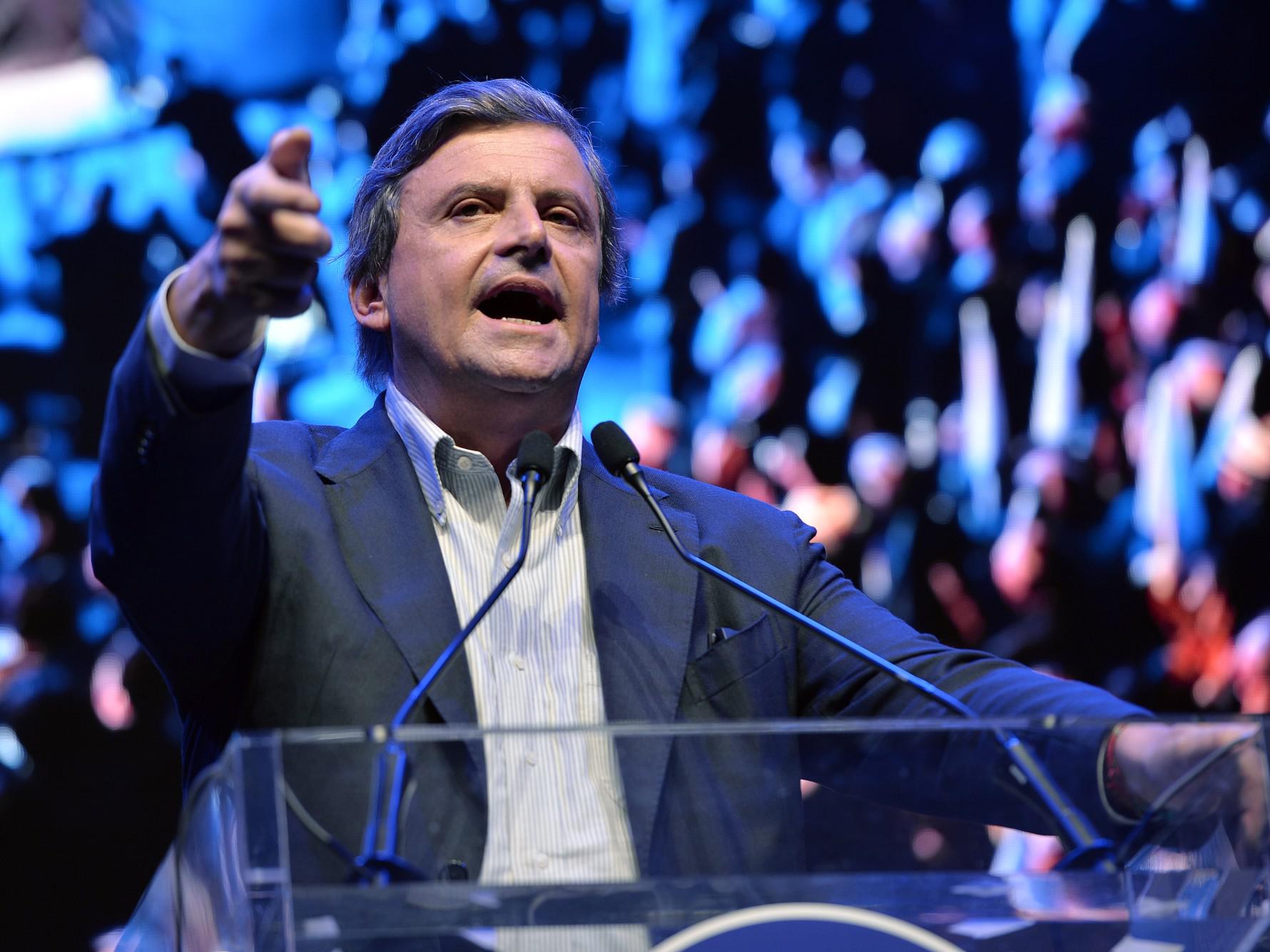 Calenda: "Partito unico con Renzi per elezioni europee"