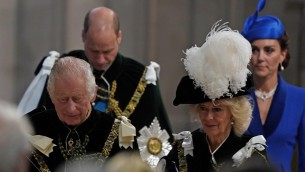 Camilla ha lo scettro e Kate lo erediterà, ma su come 'tenersi stretto un Principe' non sono (per niente) d'accordo