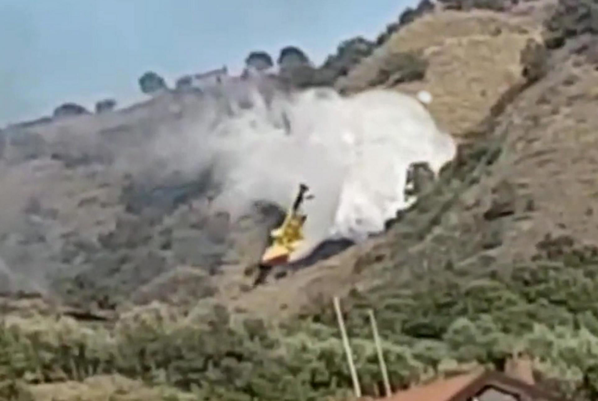 Canadair precipitato sull'Etna, trovati resti cadaveri piloti
