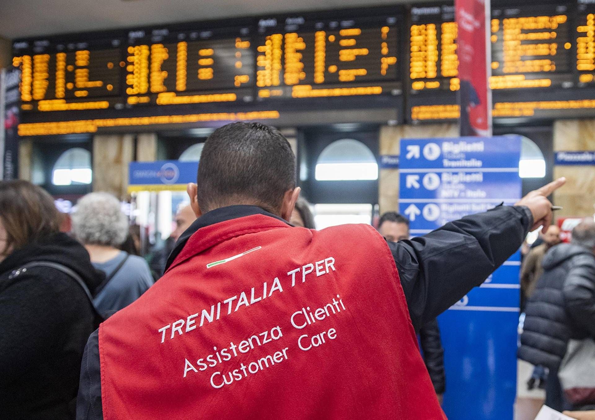 Caos treni, a Bologna ritardi di oltre un'ora per un guasto tecnico