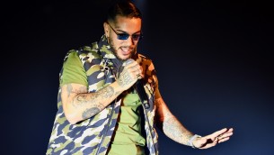 Capodanno con Emis Killa a Ladispoli, è polemica