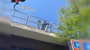 Carabiniere salva donna da suicidio: "Io eroe? Grazie Meloni, ma mio premio è che sia salva"