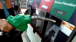 Carburante, prezzo benzina e gasolio: quanto costa ora il pieno