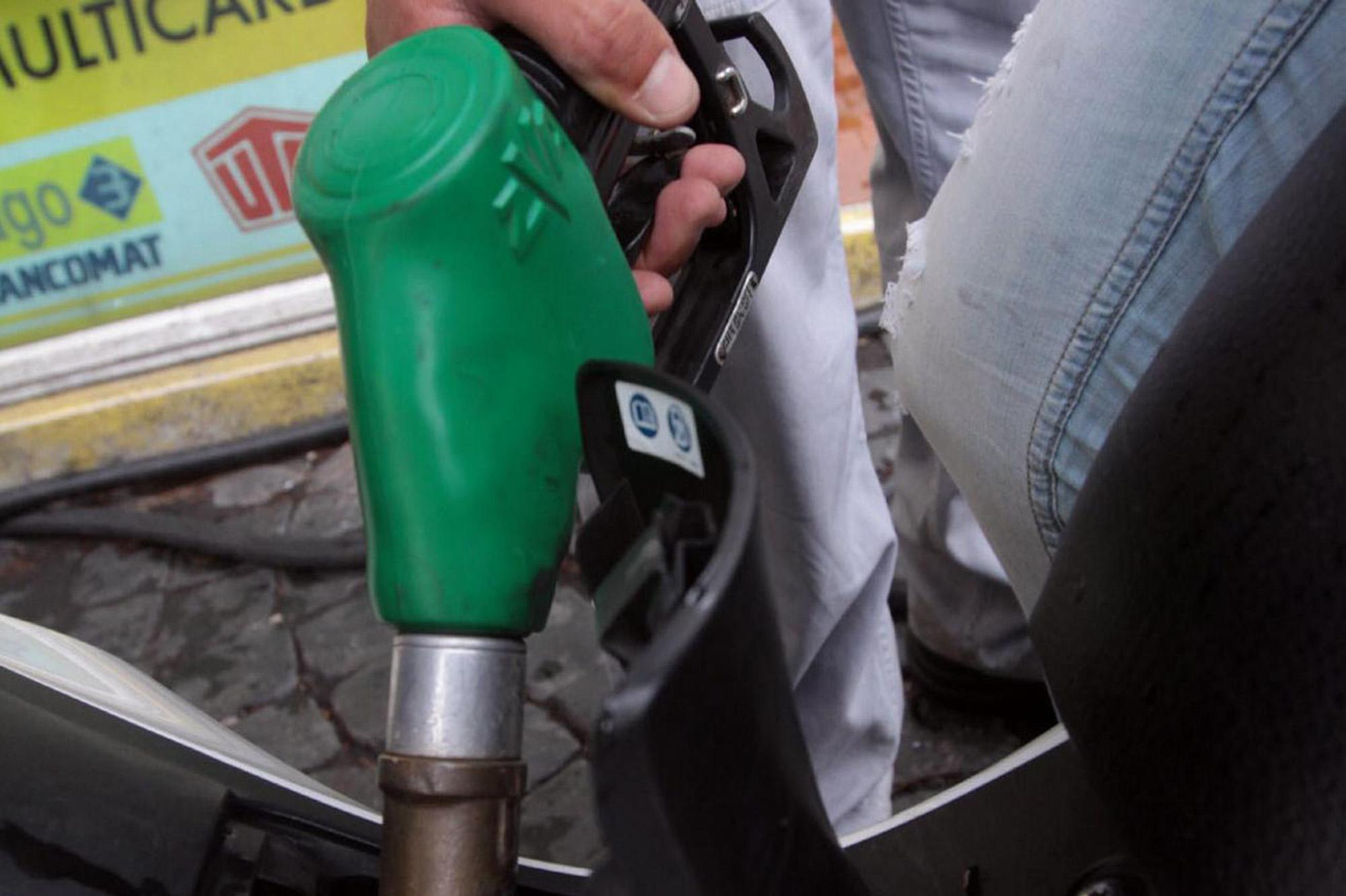 Carburanti, nuovi ribassi oggi per prezzo benzina e diesel