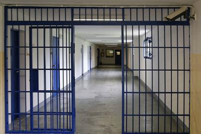 Carcere, due evasi a Vercelli: uno ancora libero