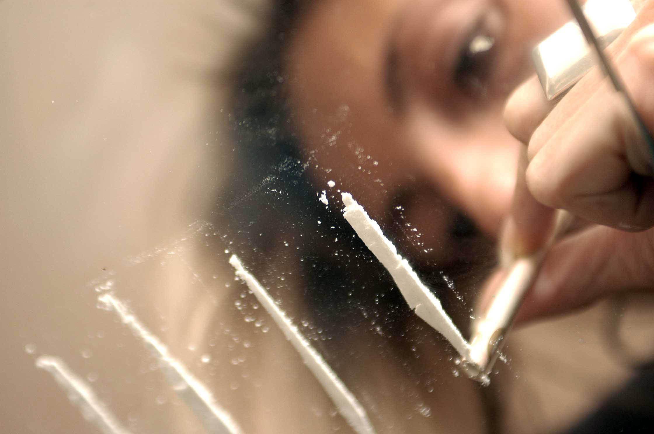 Cardiologi: "Cocaina aumenta fino al 23% rischio infarto, Fentanyl spaventa"