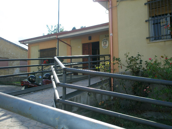 L'ingresso del Municipio di Carlopoli