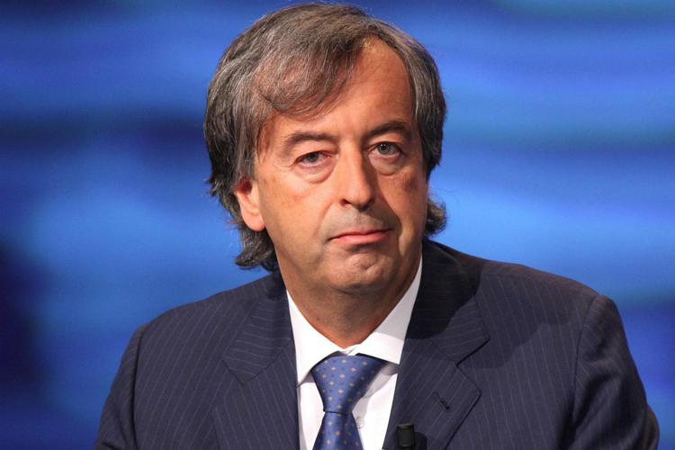 Carlotta e la laurea-record, polemiche e scontro social Lucarelli-Burioni