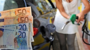 Caro benzina, prezzo medio carburante oggi regione per regione