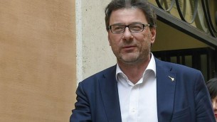 Caro bollette, Giorgetti: "A febbraio 40% in meno rispetto a ultime"