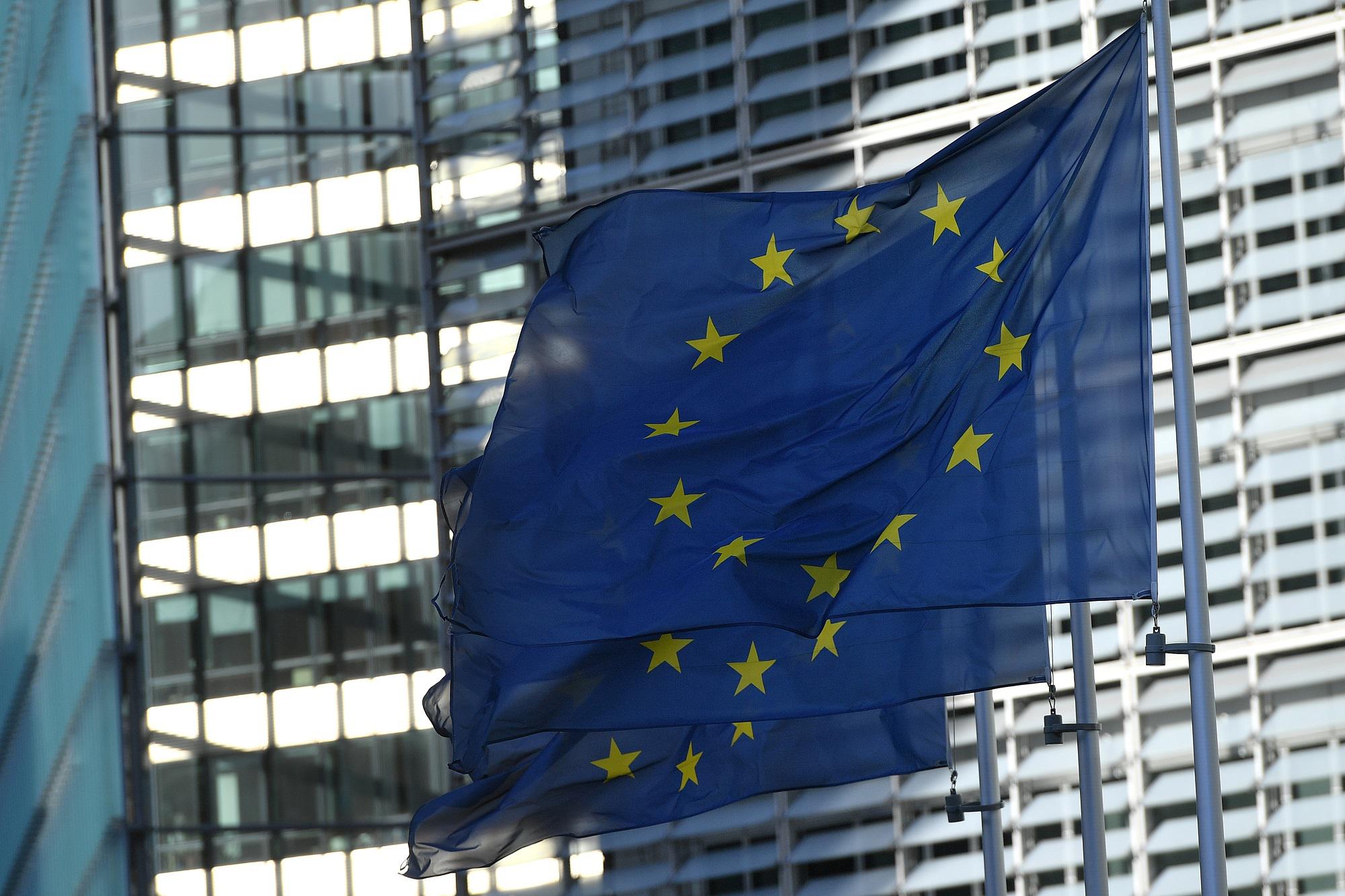 Caro energia, Ue: "Ridurre consumi del 10% fino a marzo 2023"
