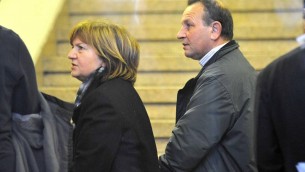 Caso Garlasco, sequestrata spazzatura dei Poggi: le indagini non risparmiano la famiglia di Chiara