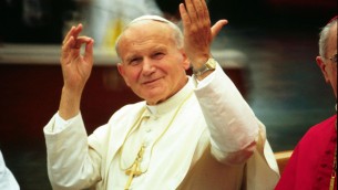 Caso Orlandi, interviene l'editore vaticano: "Su Wojtyla accuse infamanti"