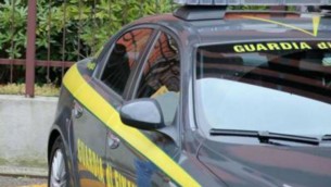 Catanzaro, corruzione e truffa: 12 misure cautelari tra universitari e dirigenti Asp