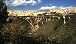 catanzaro-sequestrato-ponte-morandi-usata-malta-scadente-300x199