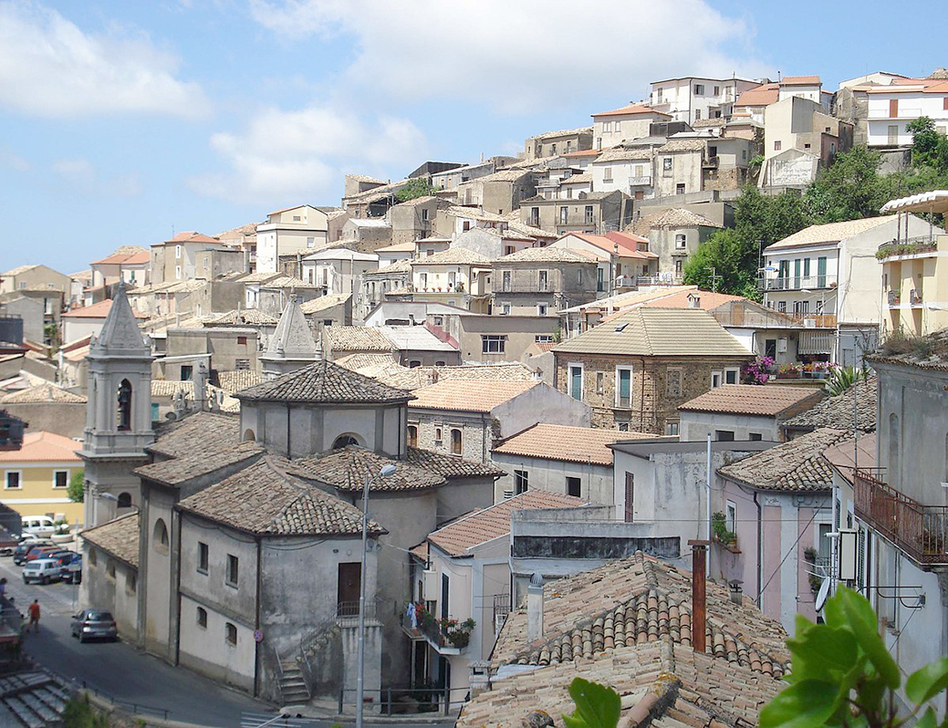 Uno scorcio del centro storico di Curinga