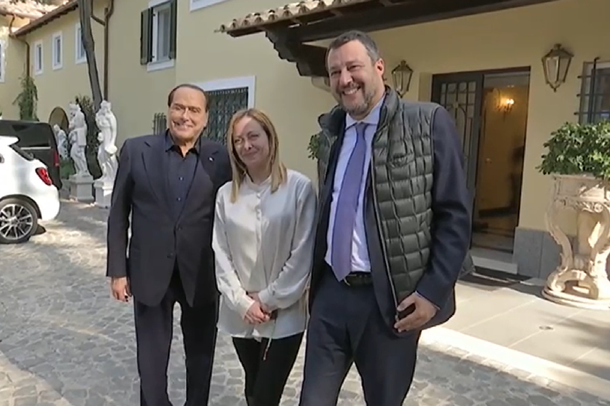 Centrodestra, siglato 'patto delle pere': asse su maggioritario e unità sul Colle