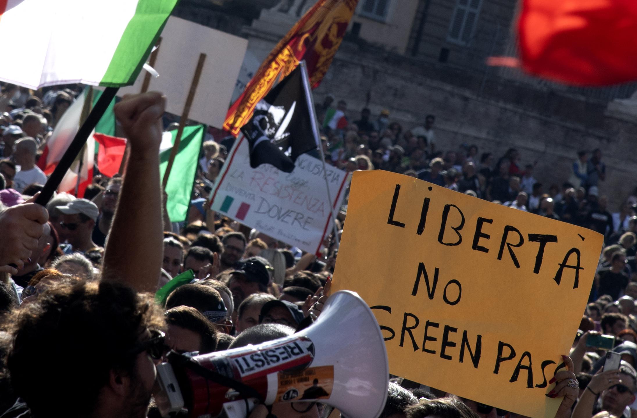 Cgil, partito Insieme a Lamorgese: "Sia severa l'opera di prevenzione e contenimento violenza"