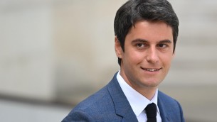 Chi è Gabriel Attal, il più giovane premier della storia francese