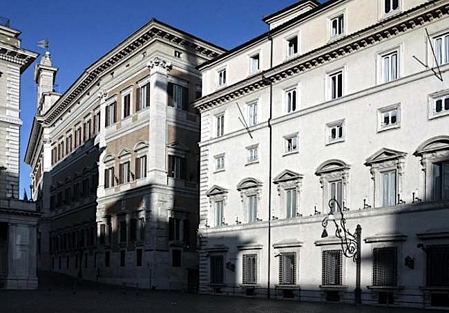 chigi_800x600_4_2