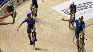 Ciclismo, Mondiali pista: azzurri trionfano nell'inseguimento a squadre