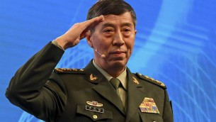 Cina, rimosso il ministro della Difesa: le purghe di Xi Jinping continuano
