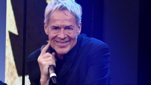 Claudio Baglioni ha l'influenza, nuove date tour: ecco quando i prossimi concerti