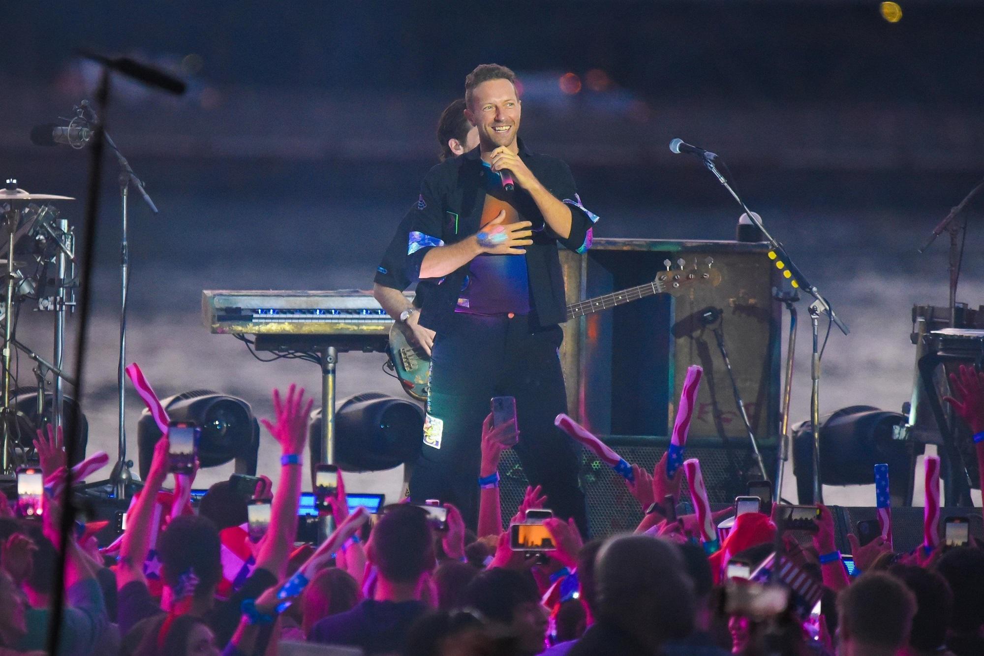 Coldplay, Chris Martin annuncia: "Ci fermeremo al 12° album"