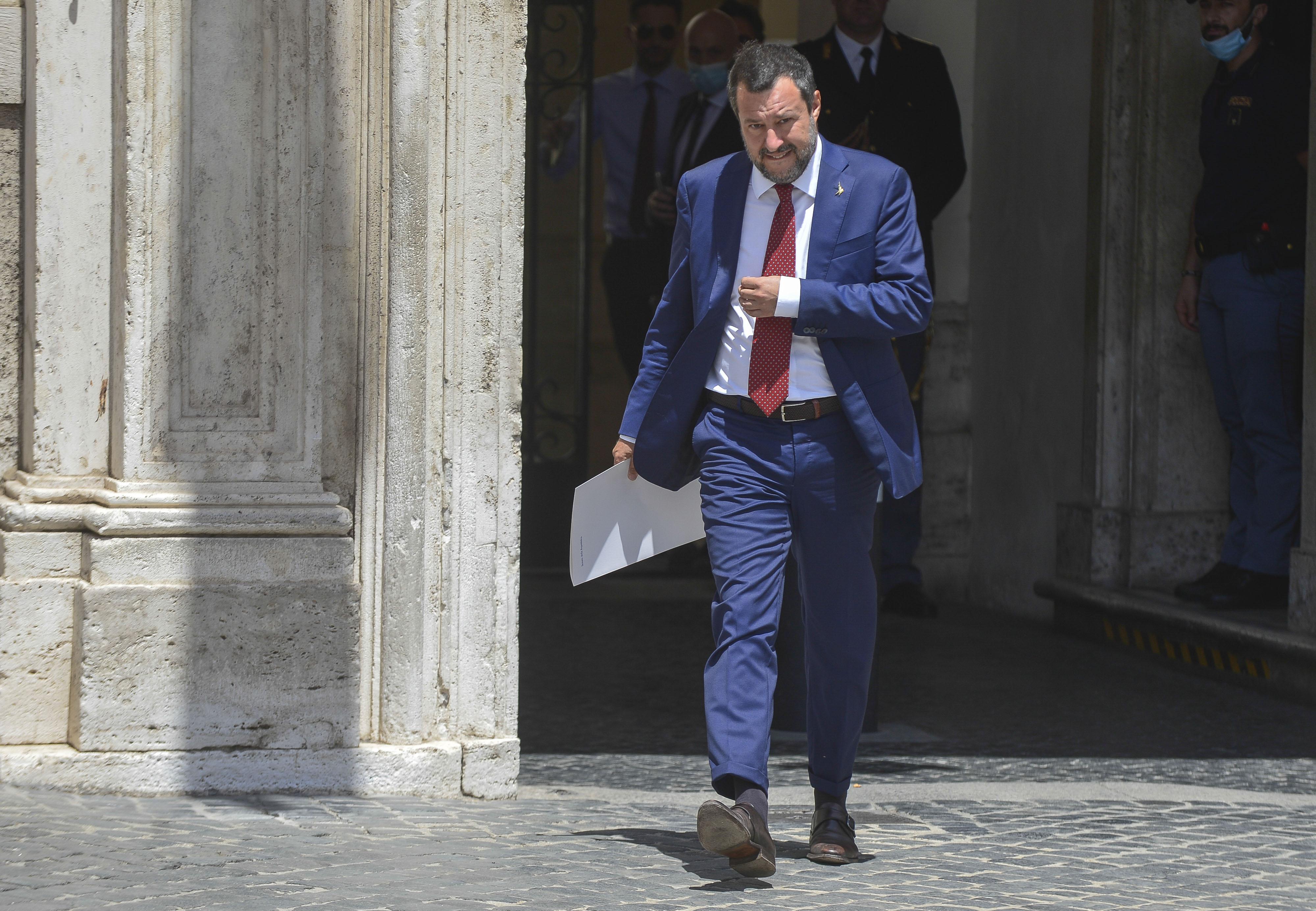 Colle, Draghi e bacchettate ai suoi: Salvini parla alla Lega