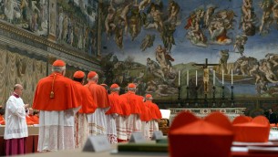 Conclave, riforme o restaurazione: scontro tra due visioni