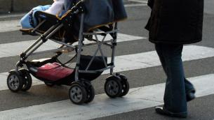 Congedo parentale 2022, maternità e paternità: novità al via da oggi