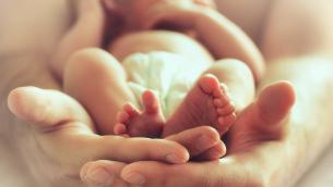 Congedo parentale 2022, nuove regole: cosa cambia e come funziona