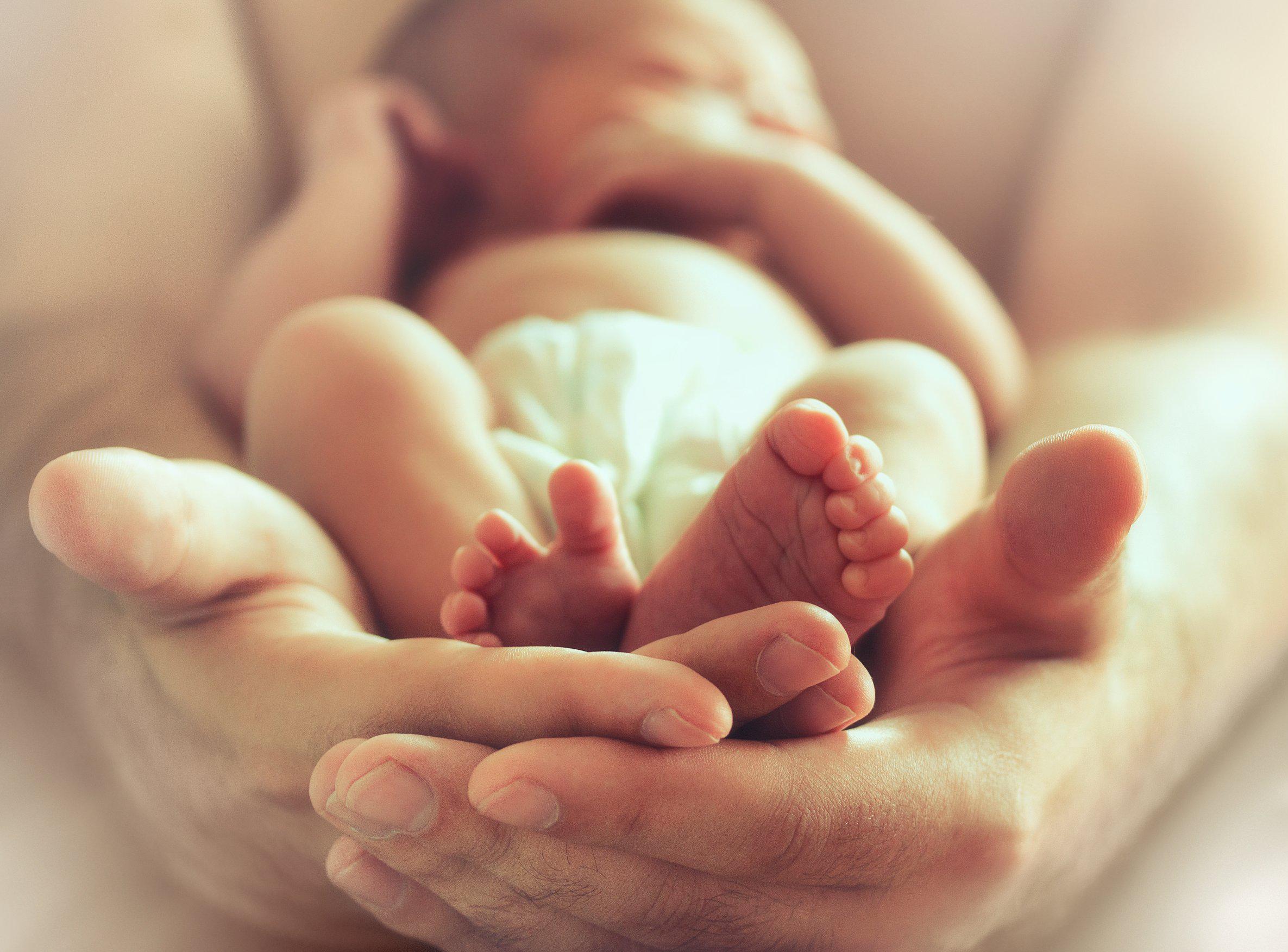 Congedo parentale 2022, nuove regole: cosa cambia e come funziona