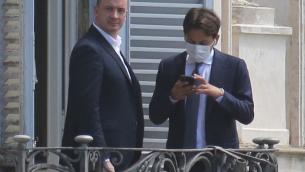 Conte apre strada a M5S per Draghi ma frena su ingresso in squadra