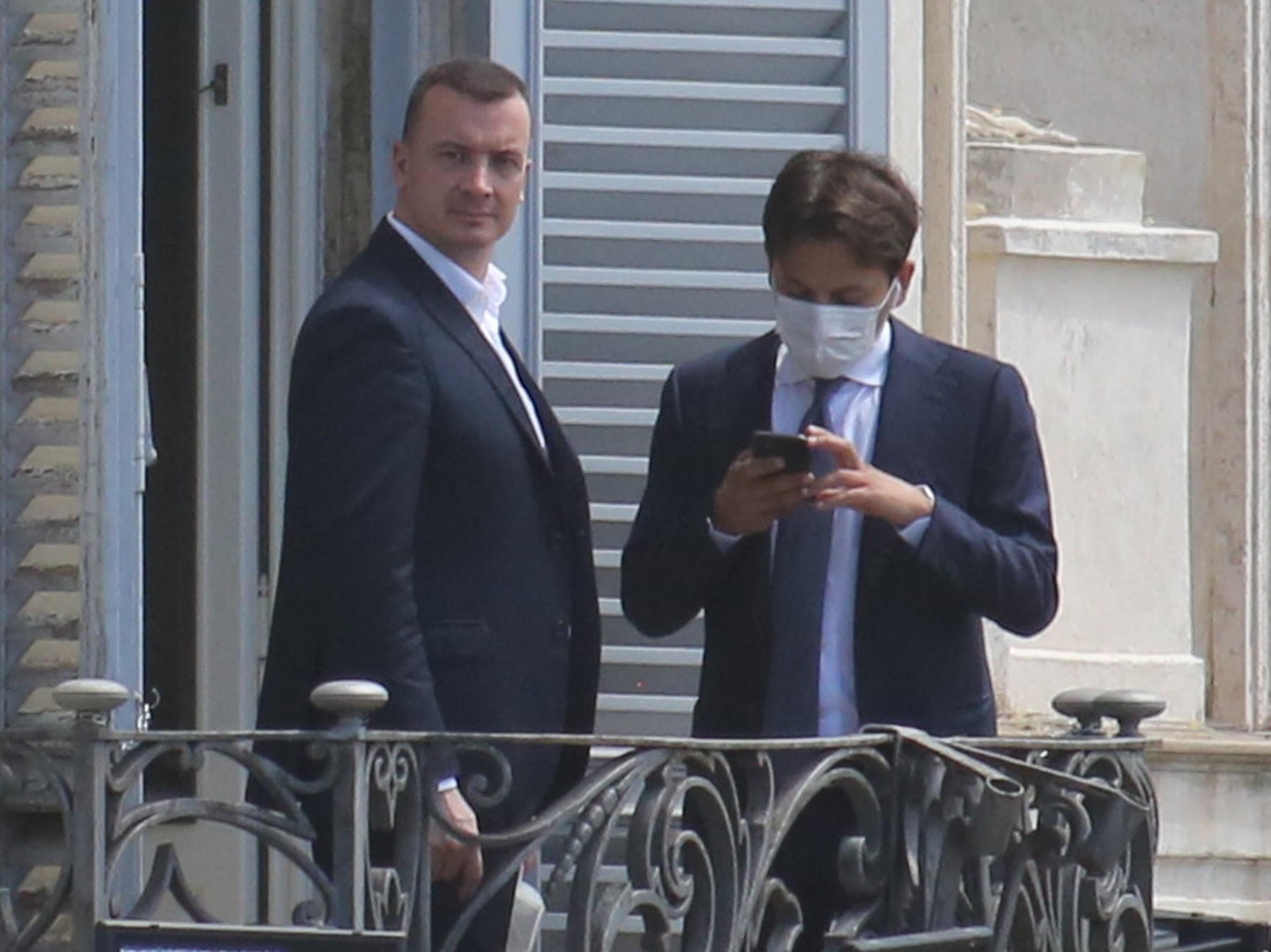 Conte apre strada a M5S per Draghi ma frena su ingresso in squadra