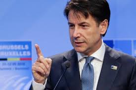 Conte avverte Draghi: "M5S non vuole crisi ma governo non forzi su spese militari"