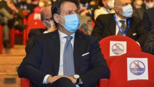 Conte: "Basta crisi al buio, serve stabilità governo"