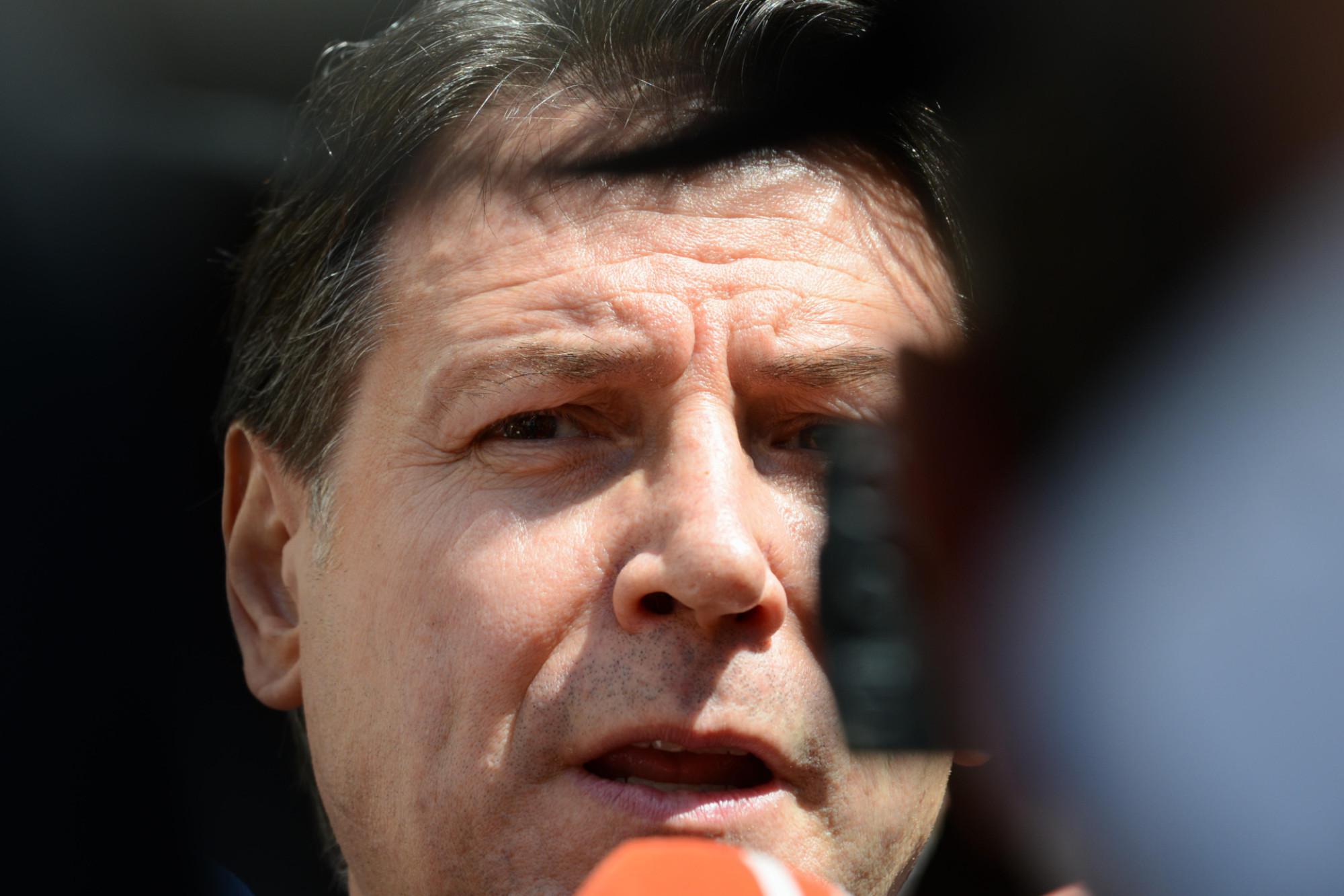 Conte: "Nuova maggioranza da Meloni a Renzi, tocca a Draghi tenerla in piedi"