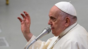 Cop28, Papa: "Fermare il delirio di onnipotenza, con denaro armi Fondo per eliminare la fame"