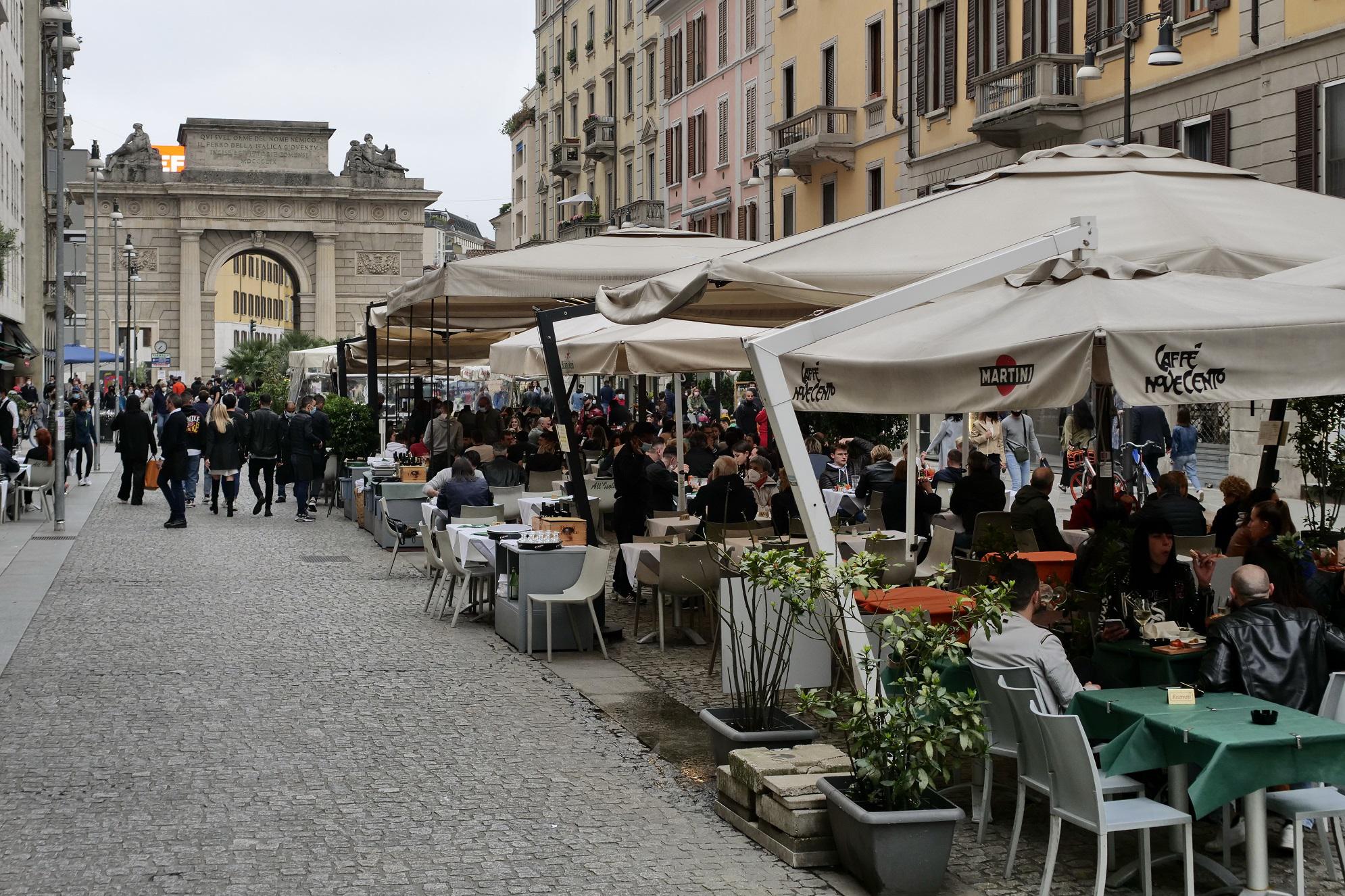 Coprifuoco Italia, ristoranti, matrimoni, zone: regole e novità