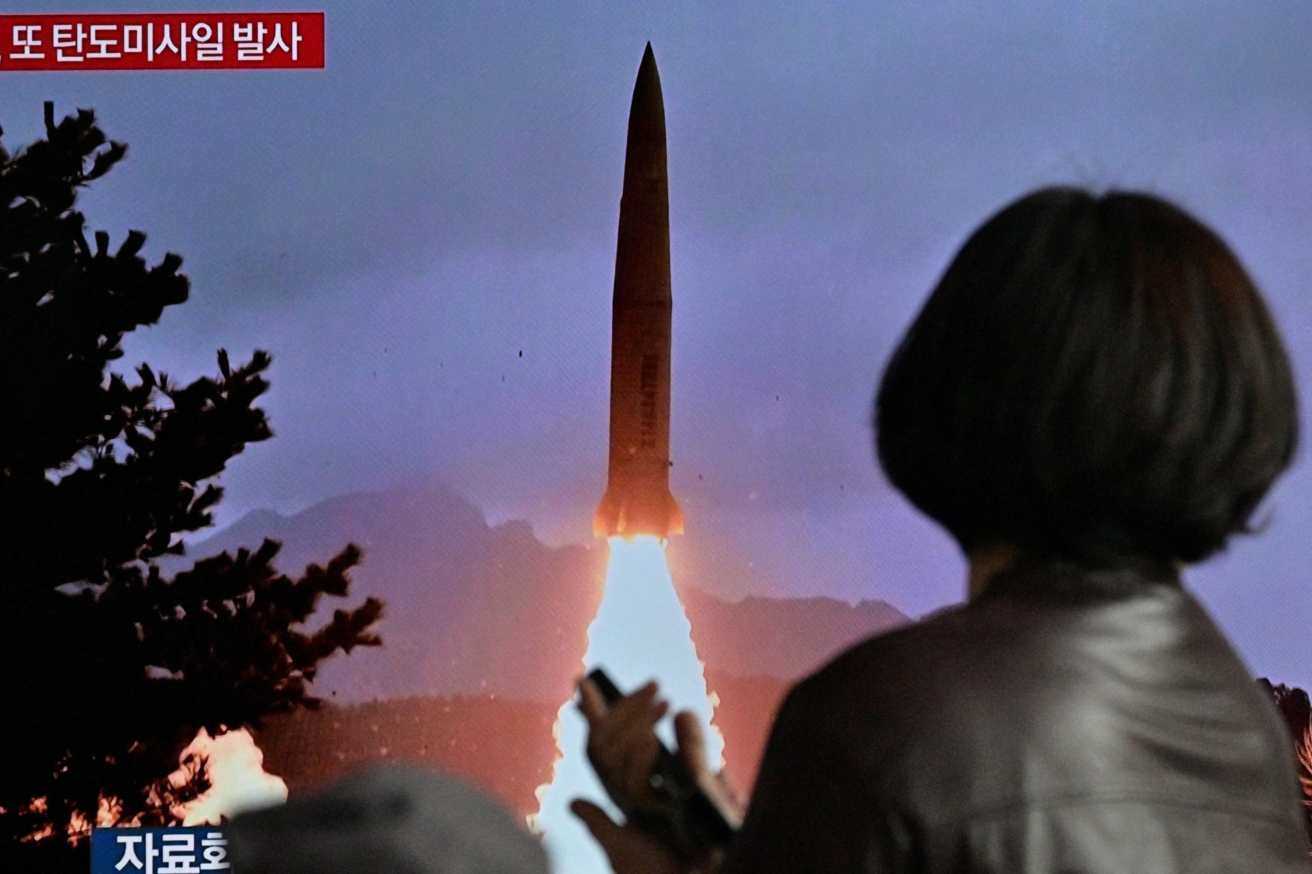 Corea del Nord: "Lanciato missile in simulazione attacco nucleare"
