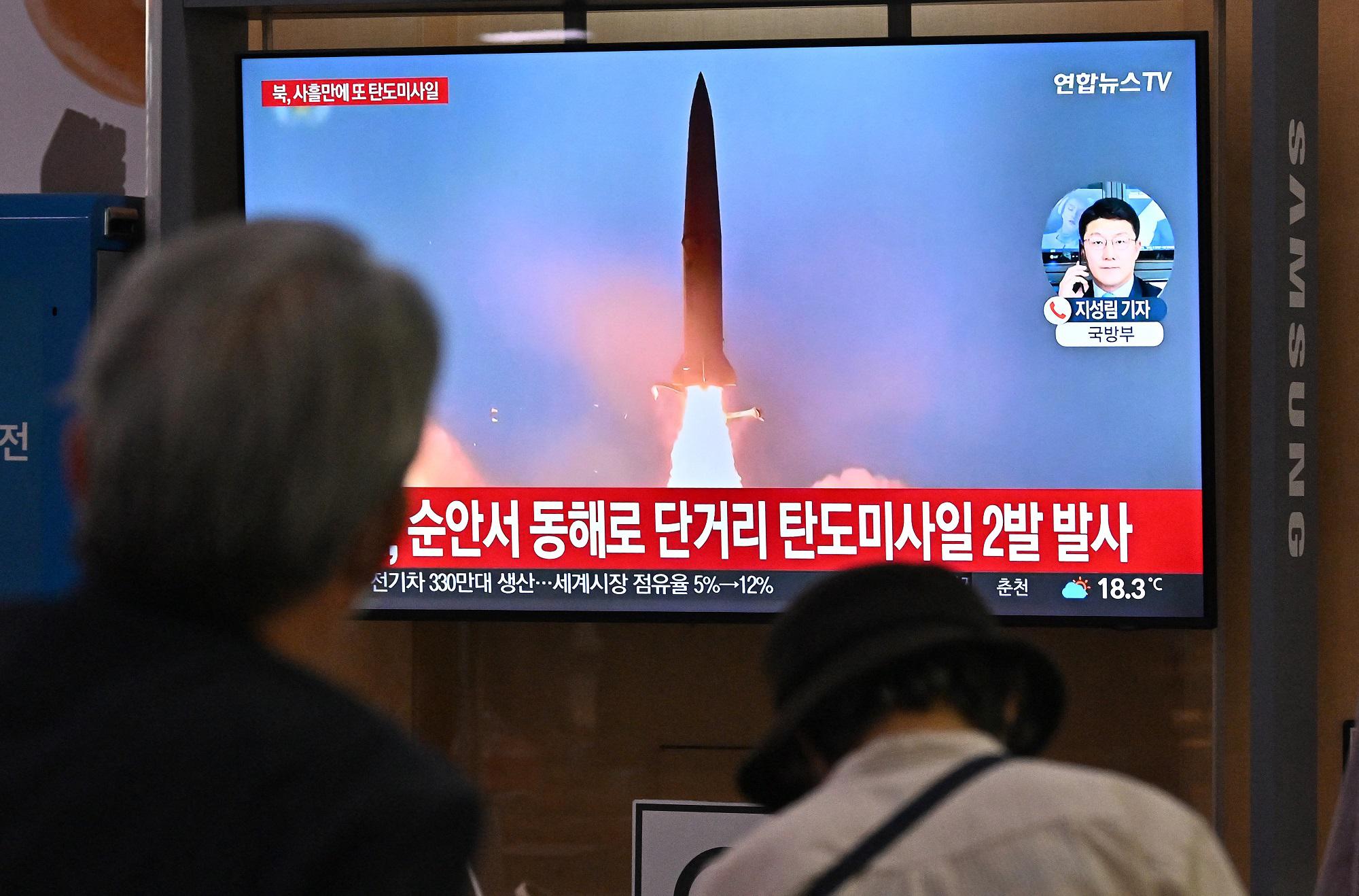 Corea del Nord, missile sorvola Giappone: scatta allarme "tutti nei rifugi"