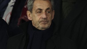 Corruzione, Sarkozy condannato a 3 anni: uno con il braccialetto elettronico