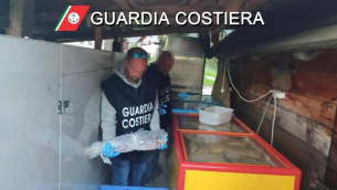 Cortina, pesce scaduto nei ristoranti dei vip: sequestro da 1,4 tonnellate